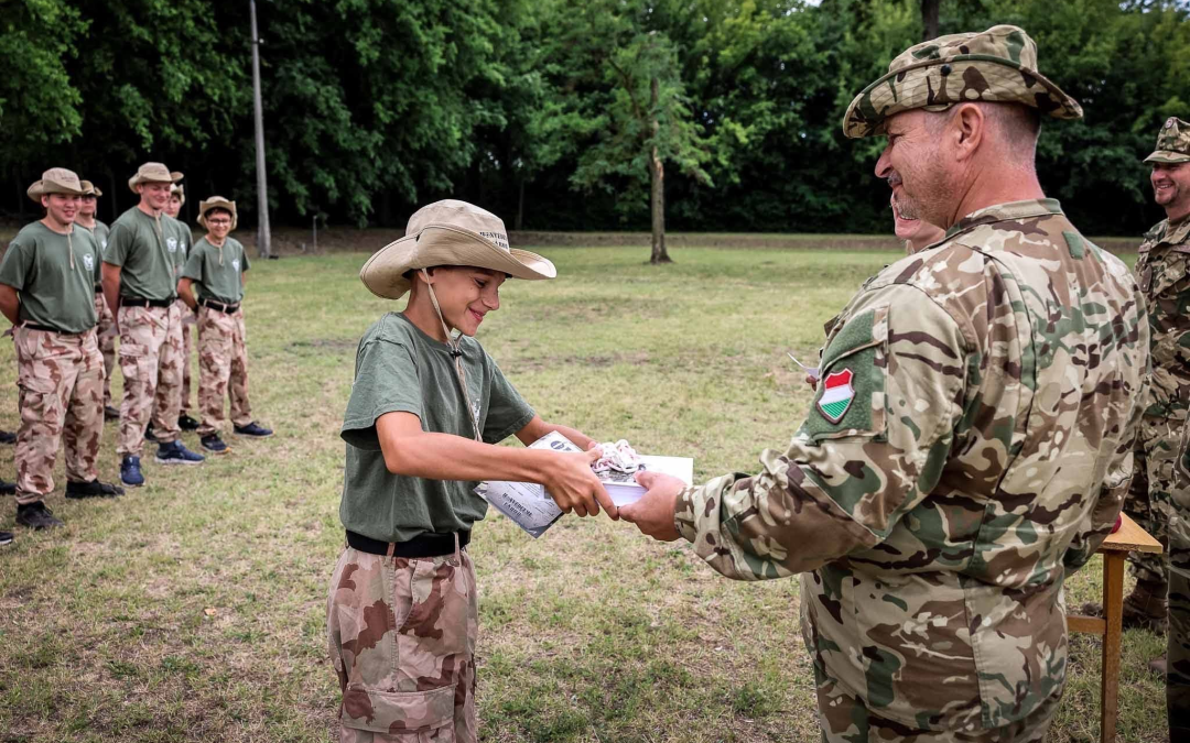 Gyerektábor az anyagellátóknál