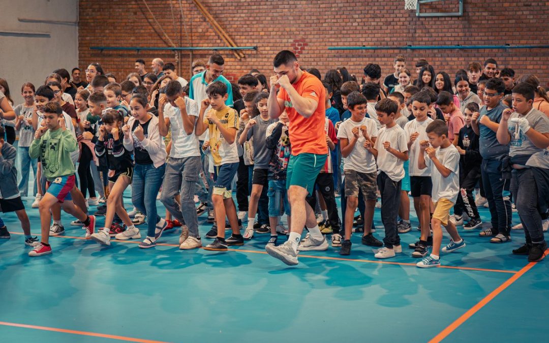 Hadapród Program – Bajnokok testközelben