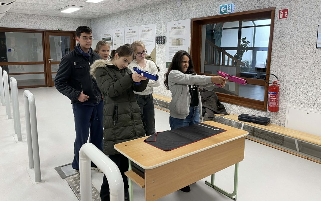 Folytatódott az iskolai programsorozat az újfehértói Honvédelmi Sportközpontban