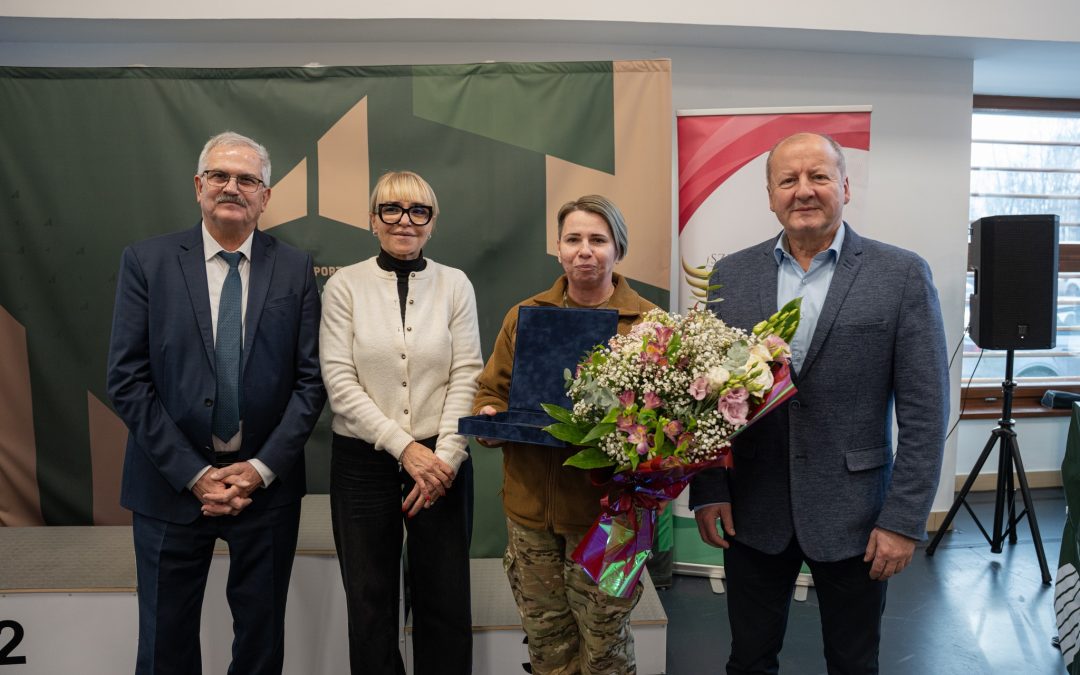 Szemere Miklós – Díjat vehetett át Szalai Krisztina Mária