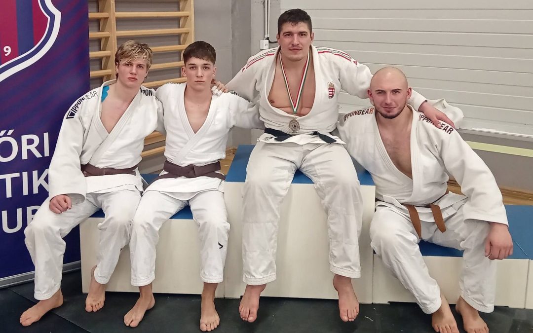 Köller Milán ezüstérmet szerzett