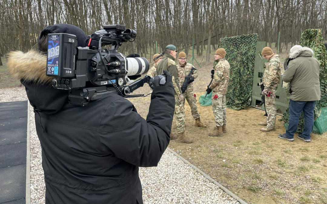 Kamerák előtt a jövő honvédjei