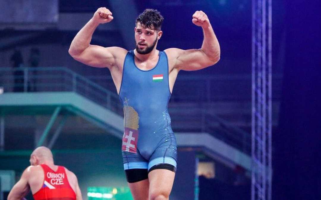 Csillogó katonás éremeső