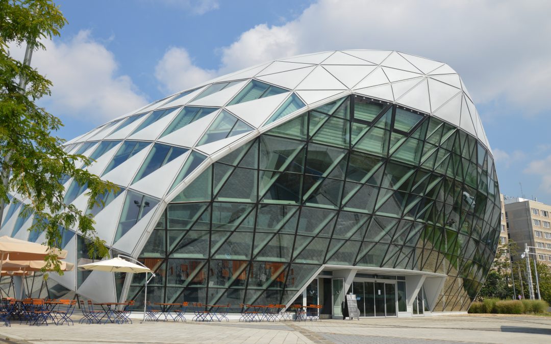 Tisztelgés a hősök emléke előtt