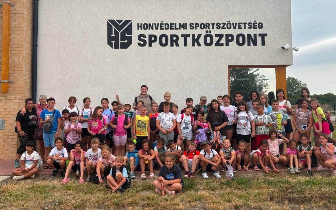 Élményekkel gazdagodtak a Jelen és a Jövő Gyermekeiért Alapítvány fiataljai Szarvason